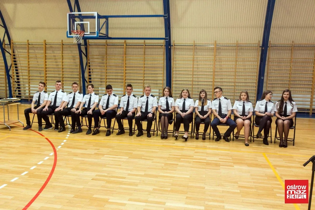 Ślubowanie uczniów Technikum Lotniczego w Nagoszewie (zdjęcia, wideo)