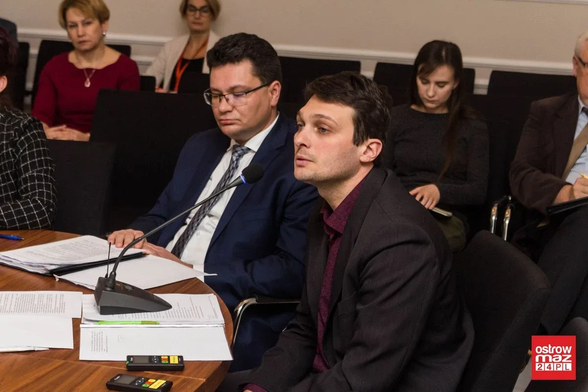 Powiat pokrył dług ostrowskiego szpitala (zdjęcia, wideo)