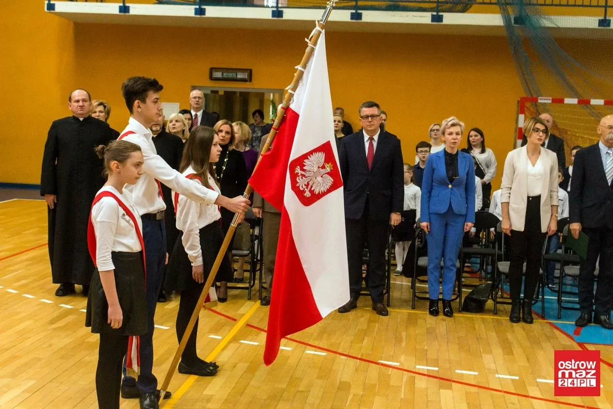 Ślubowanie uczniów Technikum Lotniczego w Nagoszewie (zdjęcia, wideo)