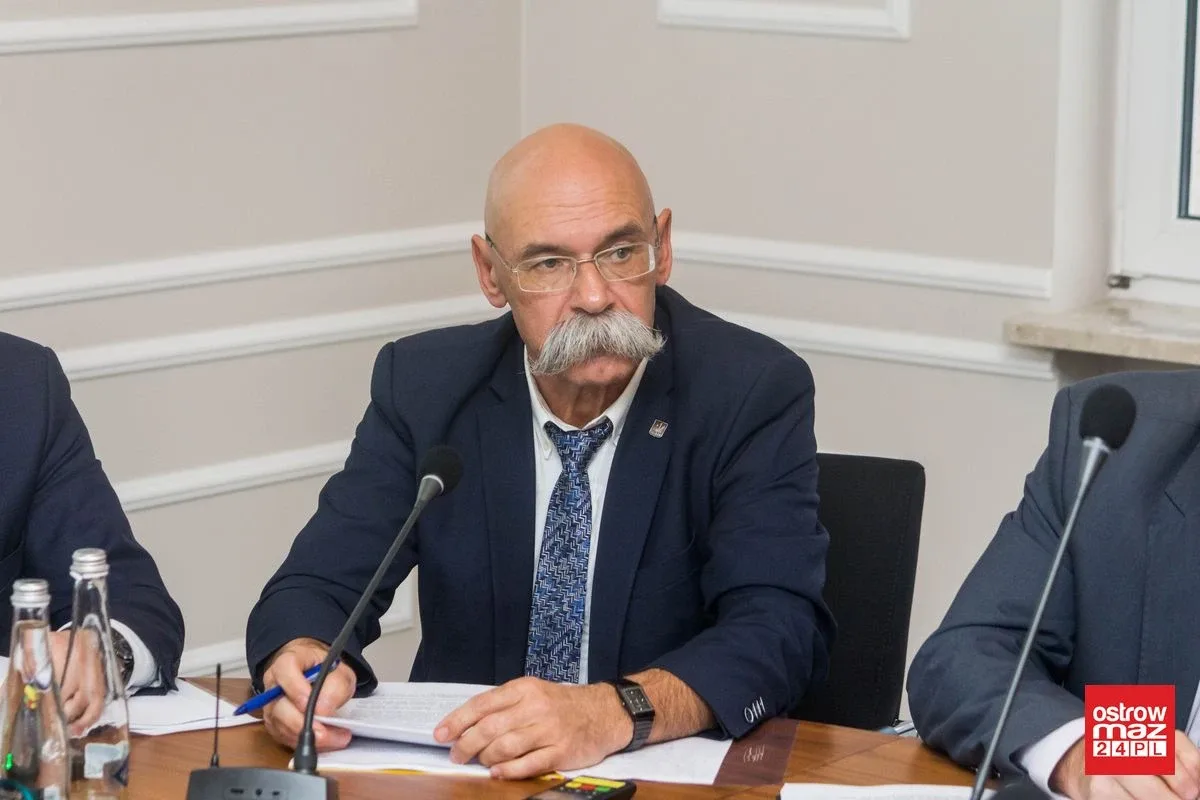 Powiat pokrył dług ostrowskiego szpitala (zdjęcia, wideo)