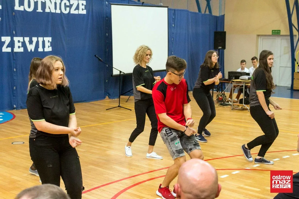 Ślubowanie uczniów Technikum Lotniczego w Nagoszewie (zdjęcia, wideo)