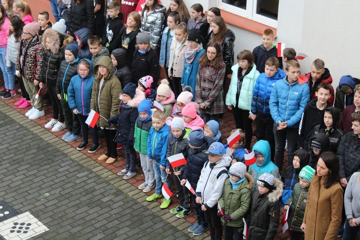 Święto Niepodległej w ostrowskiej "jedynce" (zdjęcia)
