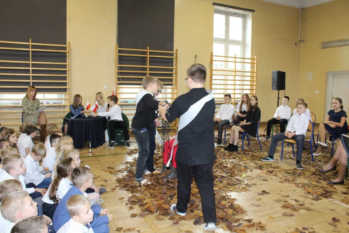 Święto Niepodległej w ostrowskiej "jedynce" (zdjęcia)