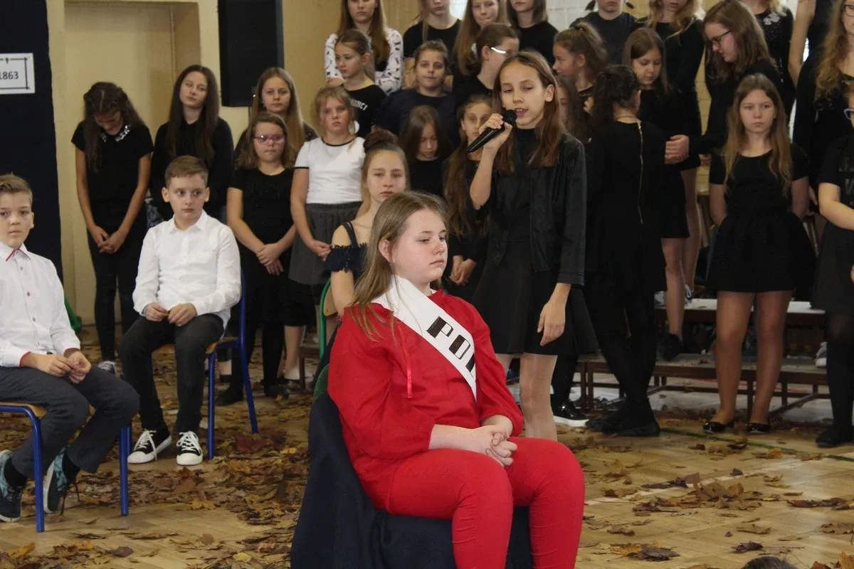 Święto Niepodległej w ostrowskiej "jedynce" (zdjęcia)