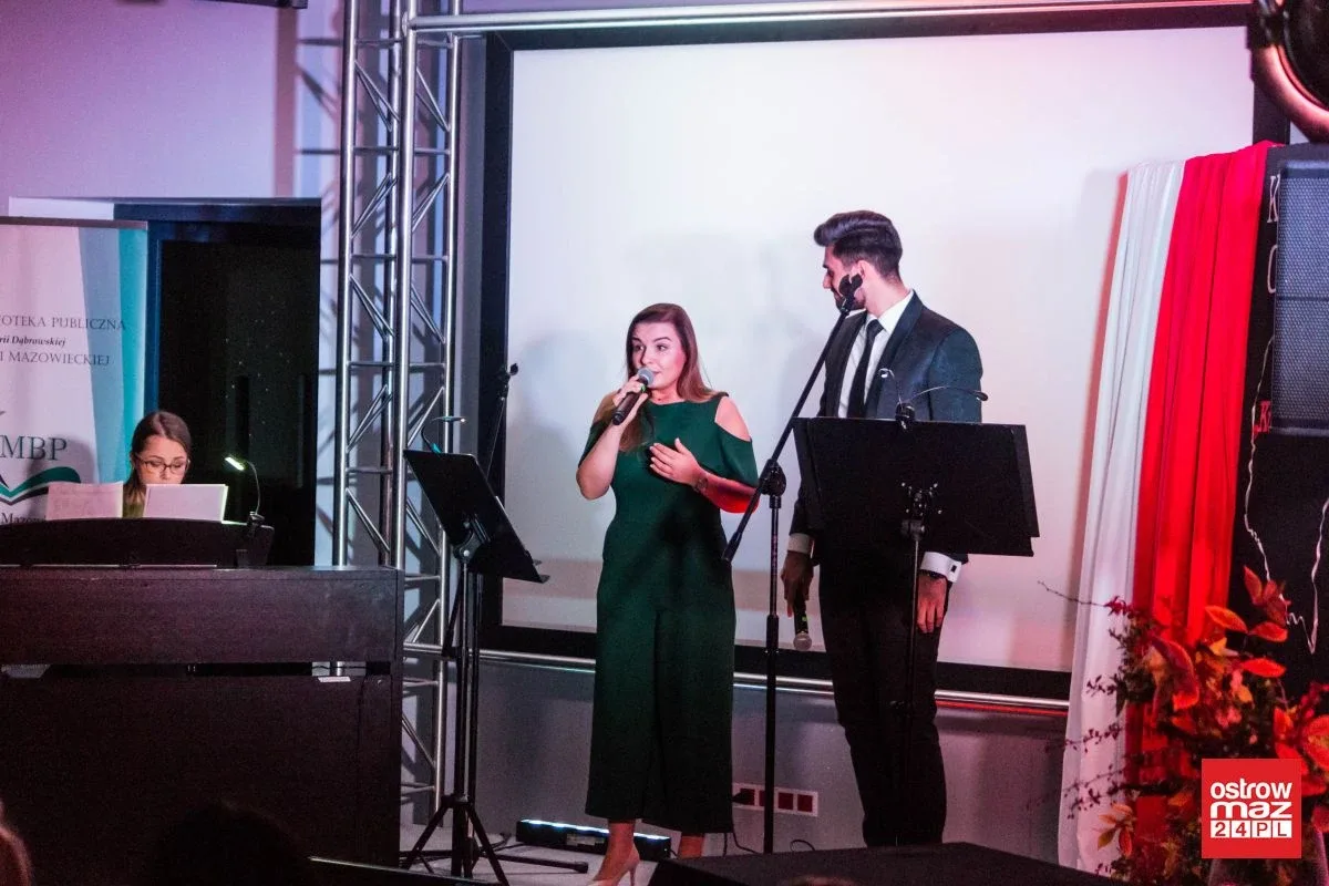 Śpiewem uczcili niepodległą. Koncert The Soul Trio w Ostrowi Mazowieckiej (zdjęcia, wideo)