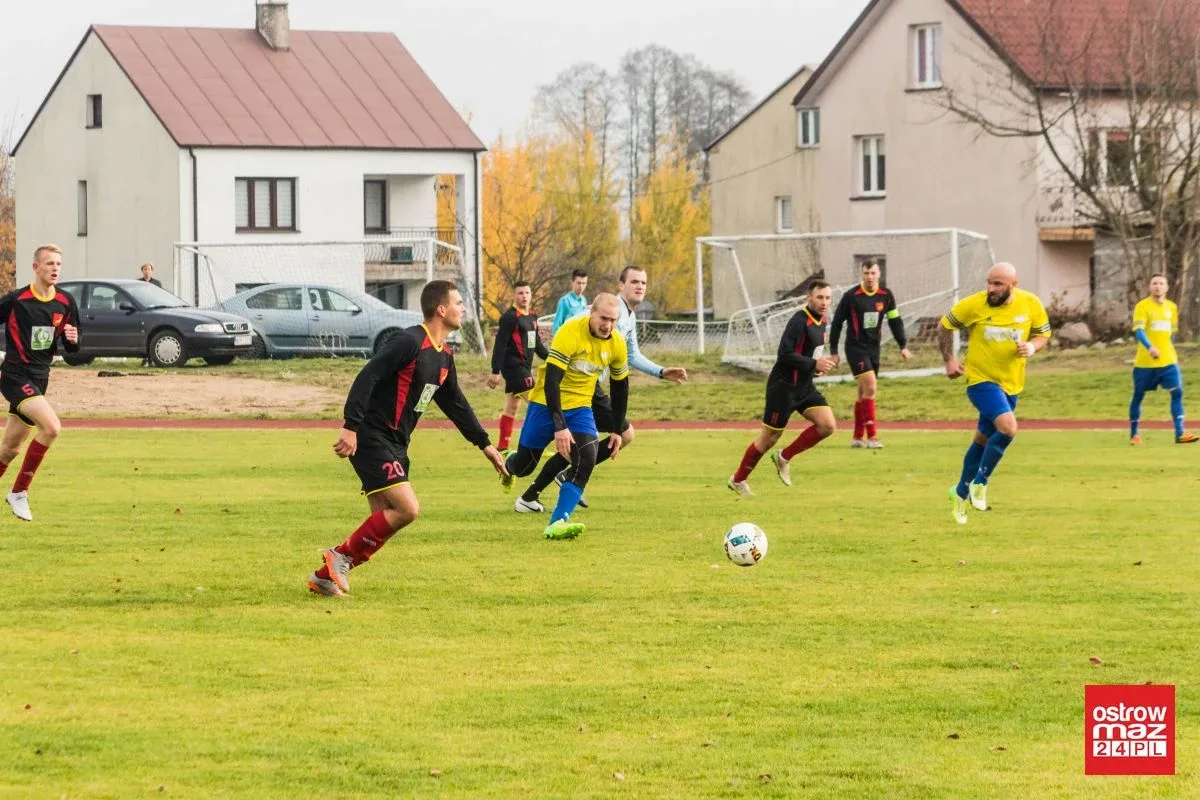 KS Wąsewo na podium po rundzie jesiennej (zdjęcia, wideo, wyniki, tabela)
