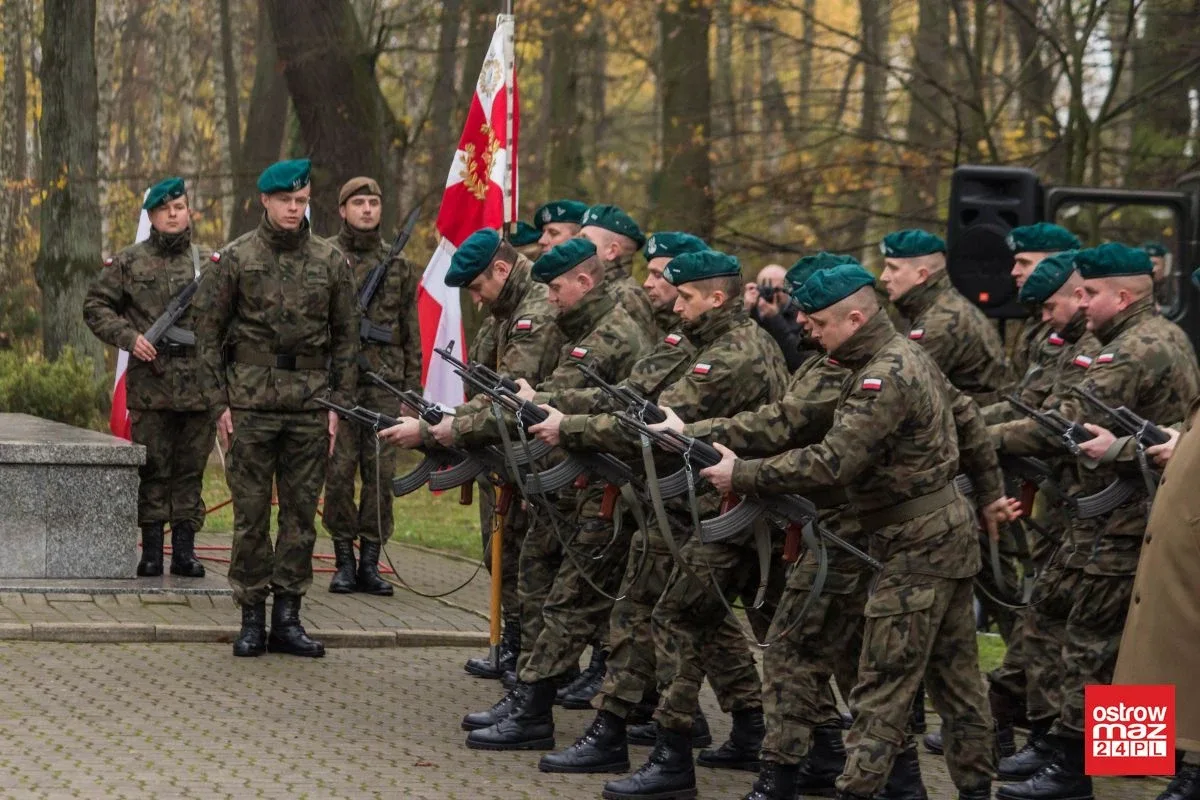 Uroczystości niepodległościowe w Komorowie (zdjęcia)