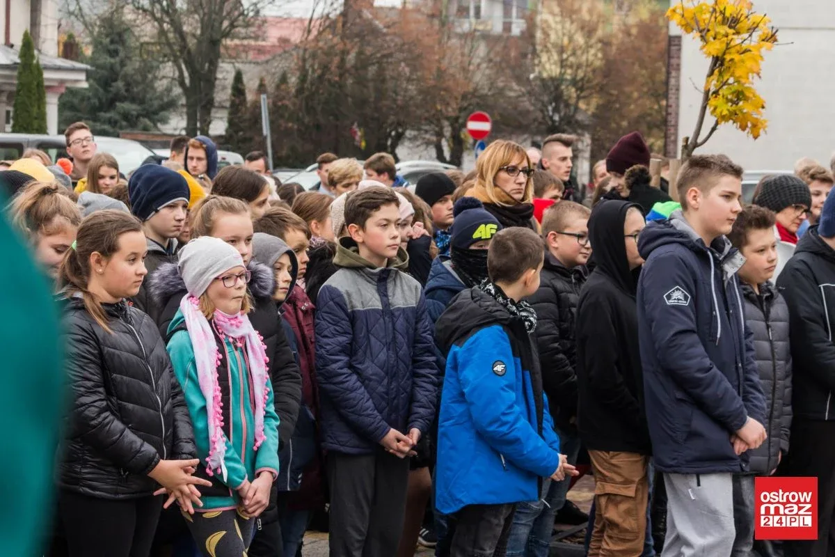 Otwarcie wystawy pt. "Powstała by żyć" (zdjęcia)