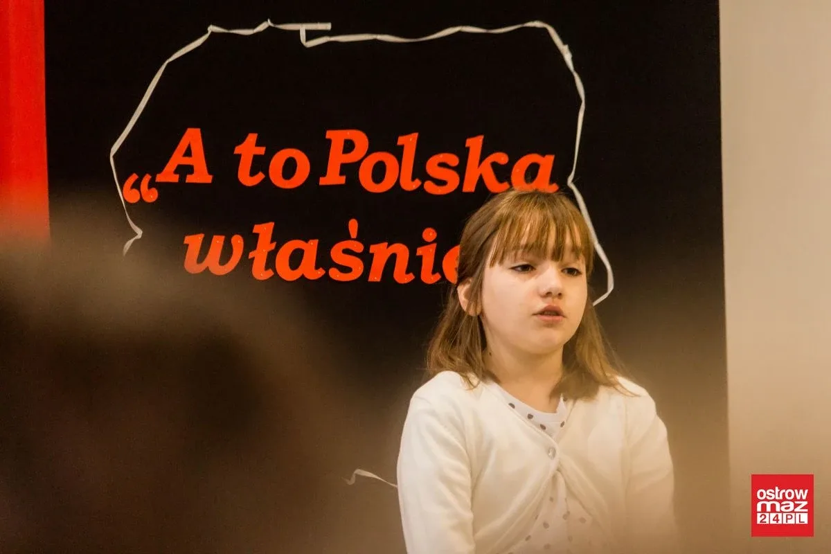 Konkurs recytatorski w starej elektrowni (zdjęcia, wideo)