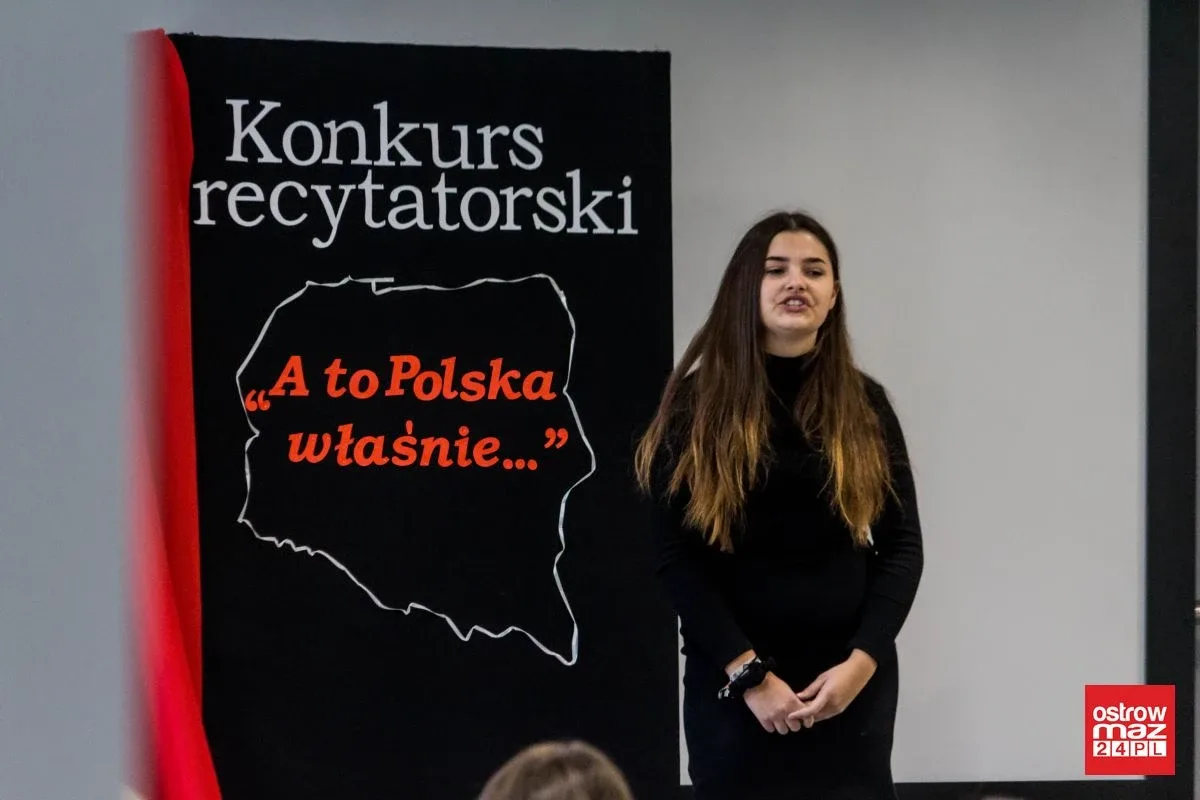 Konkurs recytatorski w starej elektrowni (zdjęcia, wideo)