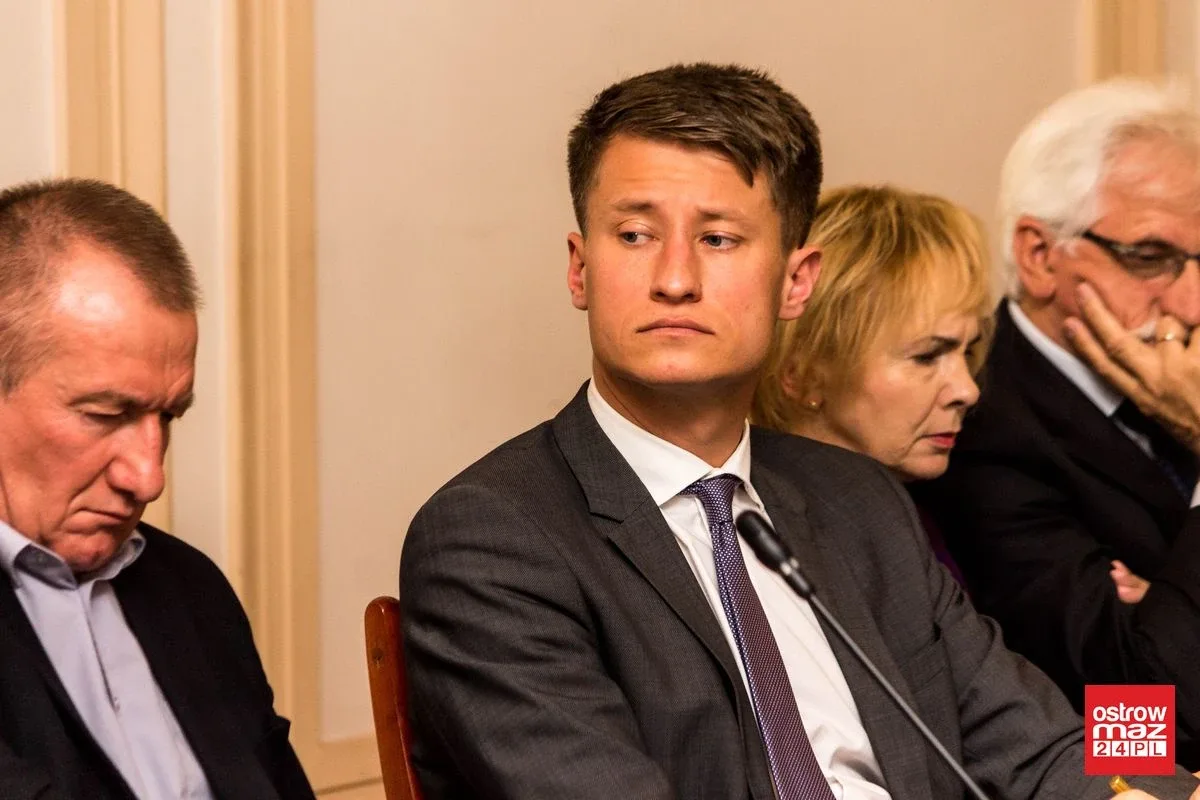 Radni miasta podnieśli podatki od nieruchomości i środków transportu (zdjęcia, wideo)
