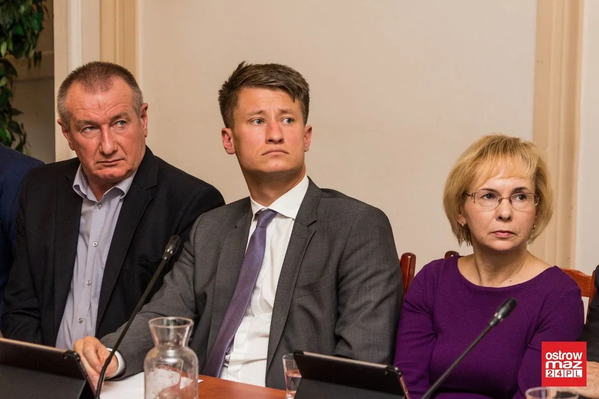 Radni miasta podnieśli podatki od nieruchomości i środków transportu (zdjęcia, wideo)