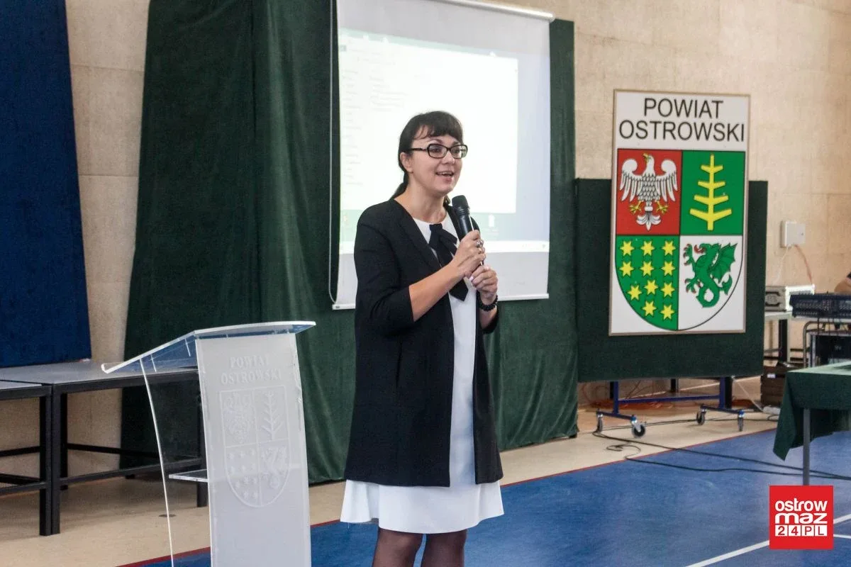 Targi pracy i przedsiębiorczości w Ostrowi Mazowieckiej (zdjęcia)