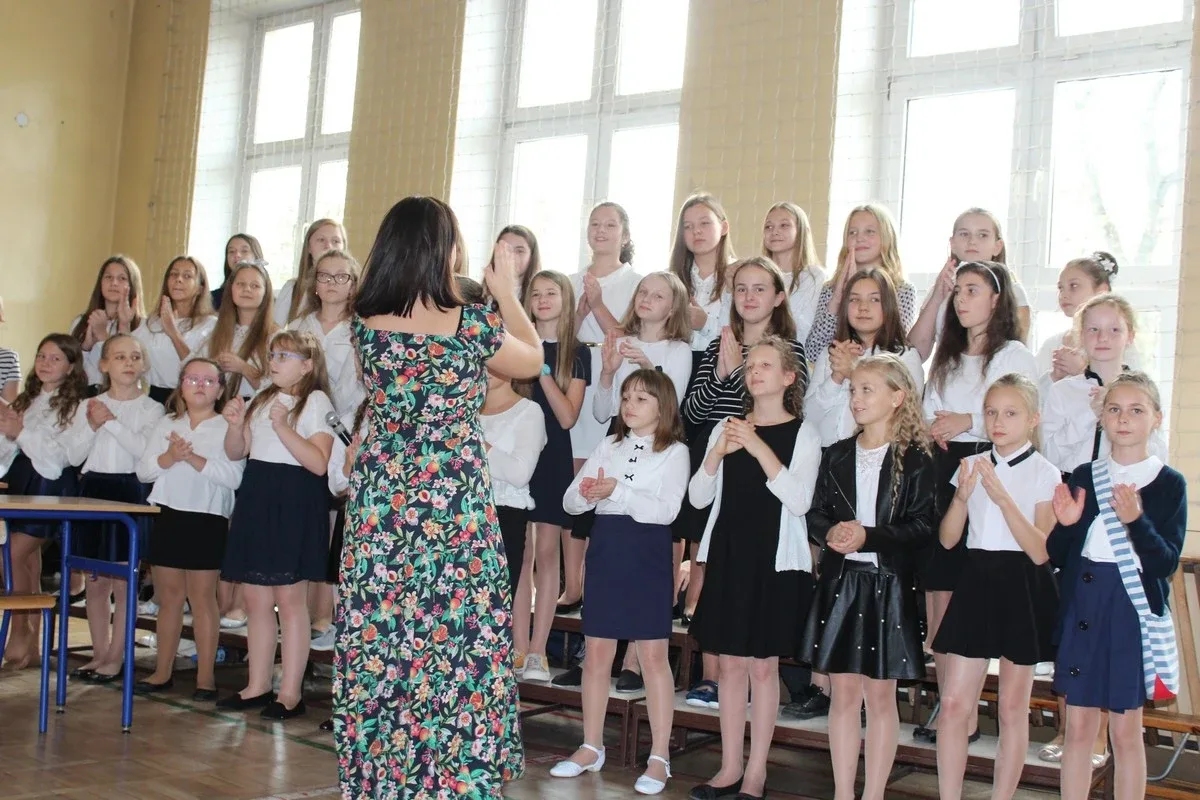 Dzień Edukacji Narodowej w ostrowskiej "jedynce" (zdjęcia)