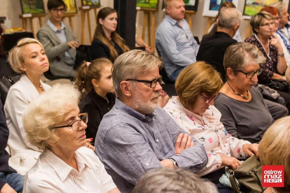 Prace pracowni plastycznej UTW w Jatkach (zdjęcia)