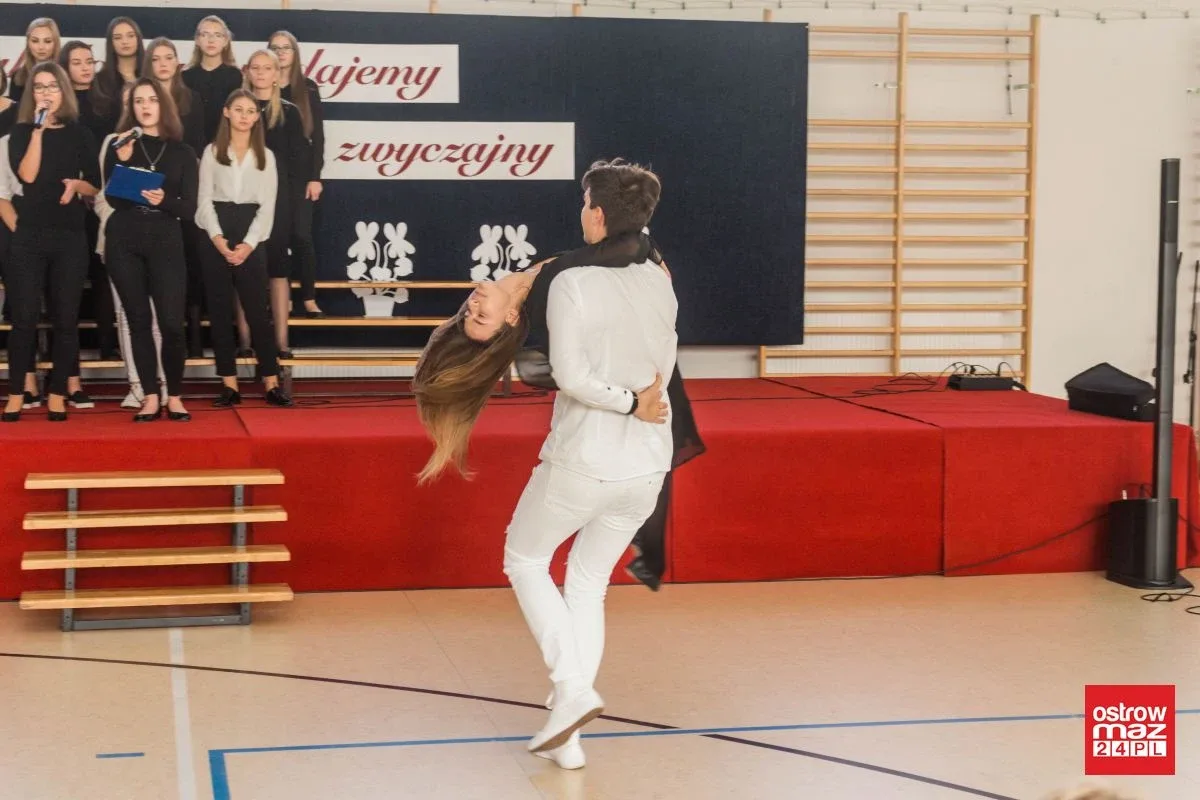 Powiatowy Dzień Edukacji Narodowej (zdjęcia, wideo, lista nagrodzonych)