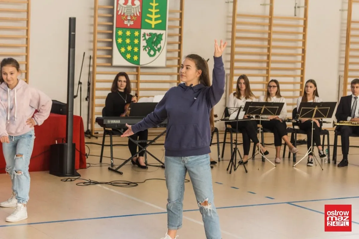 Powiatowy Dzień Edukacji Narodowej (zdjęcia, wideo, lista nagrodzonych)