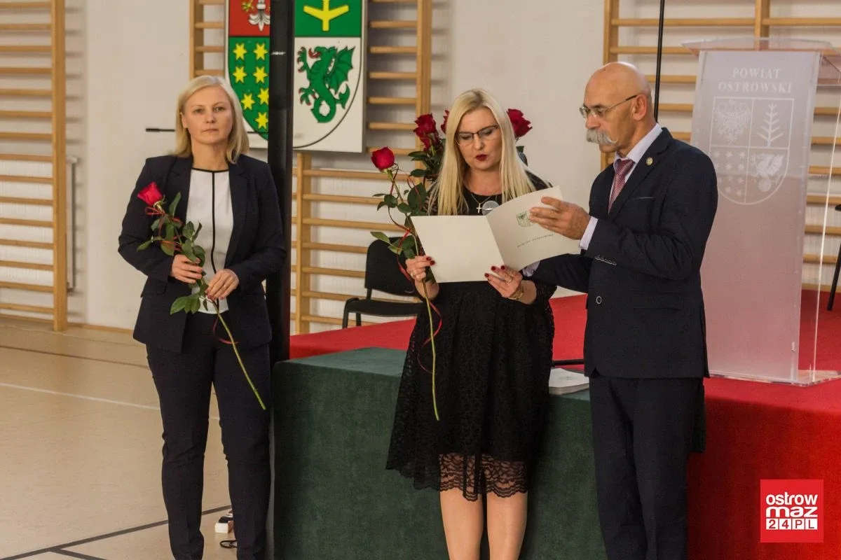 Powiatowy Dzień Edukacji Narodowej (zdjęcia, wideo, lista nagrodzonych)
