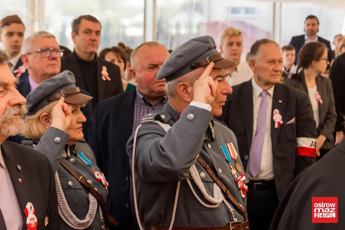 PSP w Brudkach Starych z nowym patronem i sztandarem (zdjęcia, wideo)