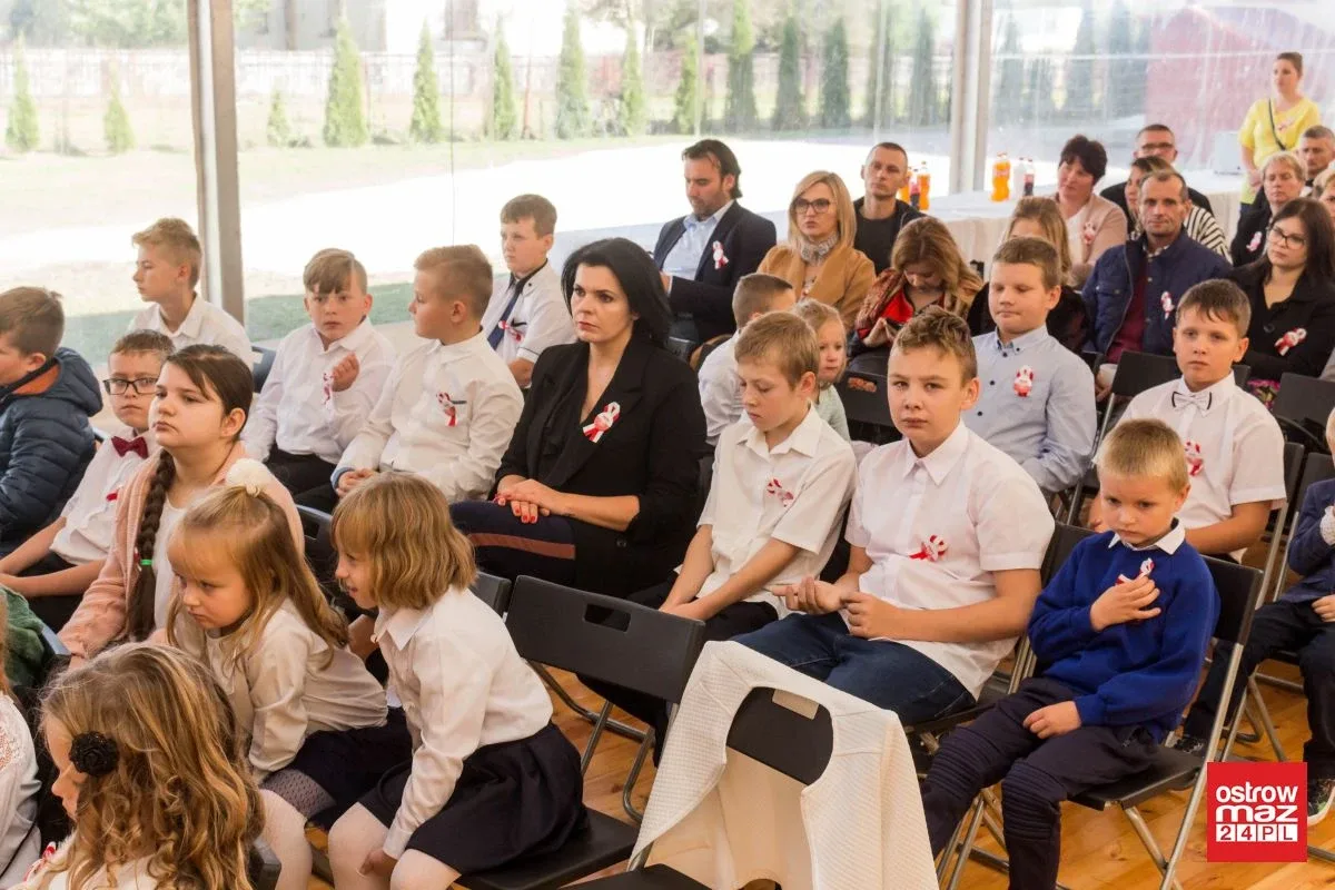 PSP w Brudkach Starych z nowym patronem i sztandarem (zdjęcia, wideo)