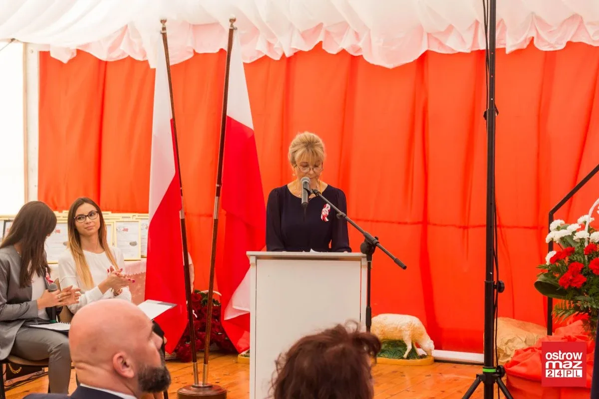 PSP w Brudkach Starych z nowym patronem i sztandarem (zdjęcia, wideo)