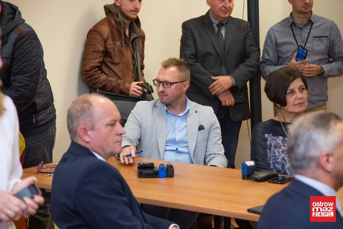 Pracownie z powiatu ostrowskiego dofinansowane (zdjęcia)