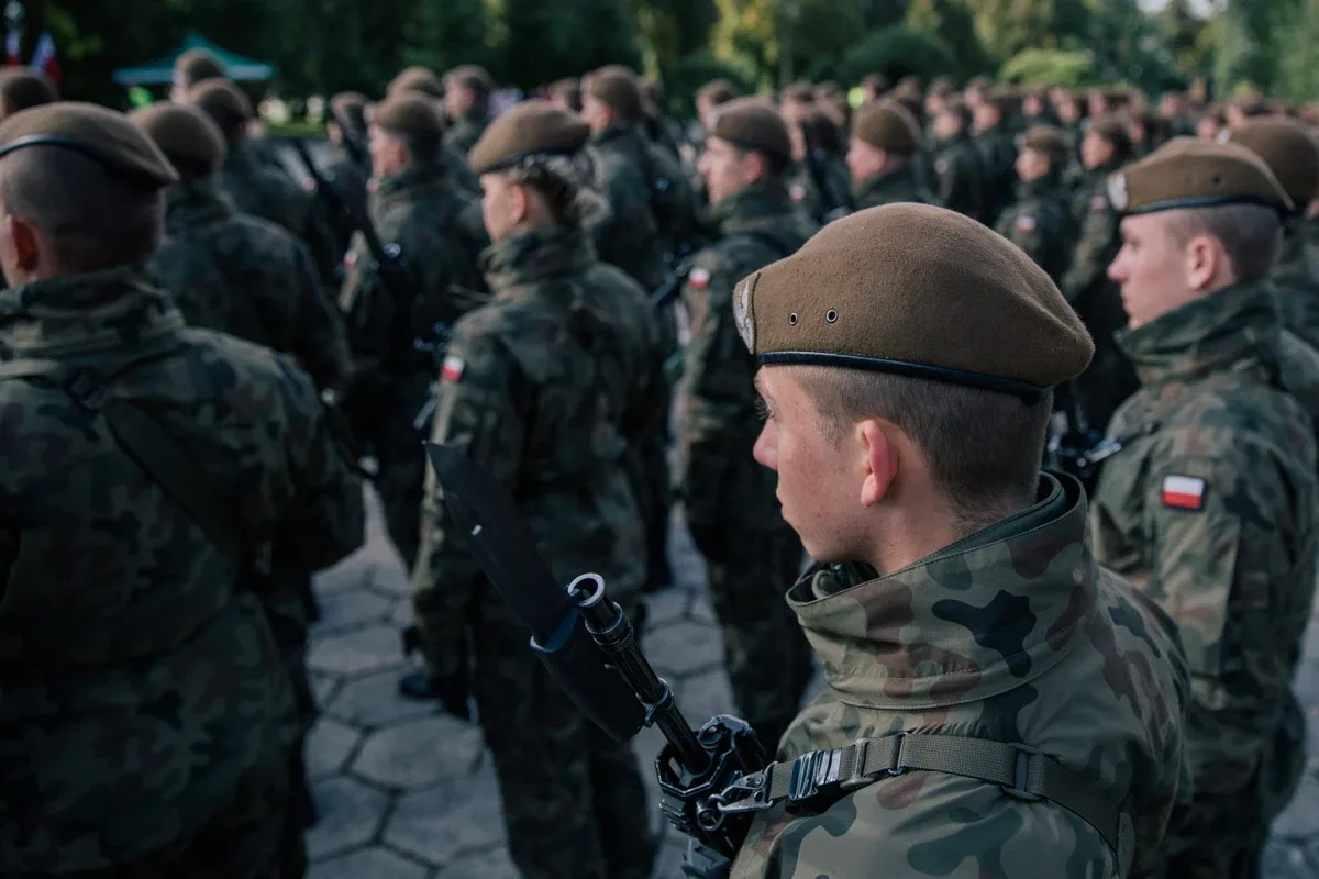Mieszkańcy powiatu ostrowskiego wśród nowo zaprzysiężonych terytorialsów (zdjęcia)
