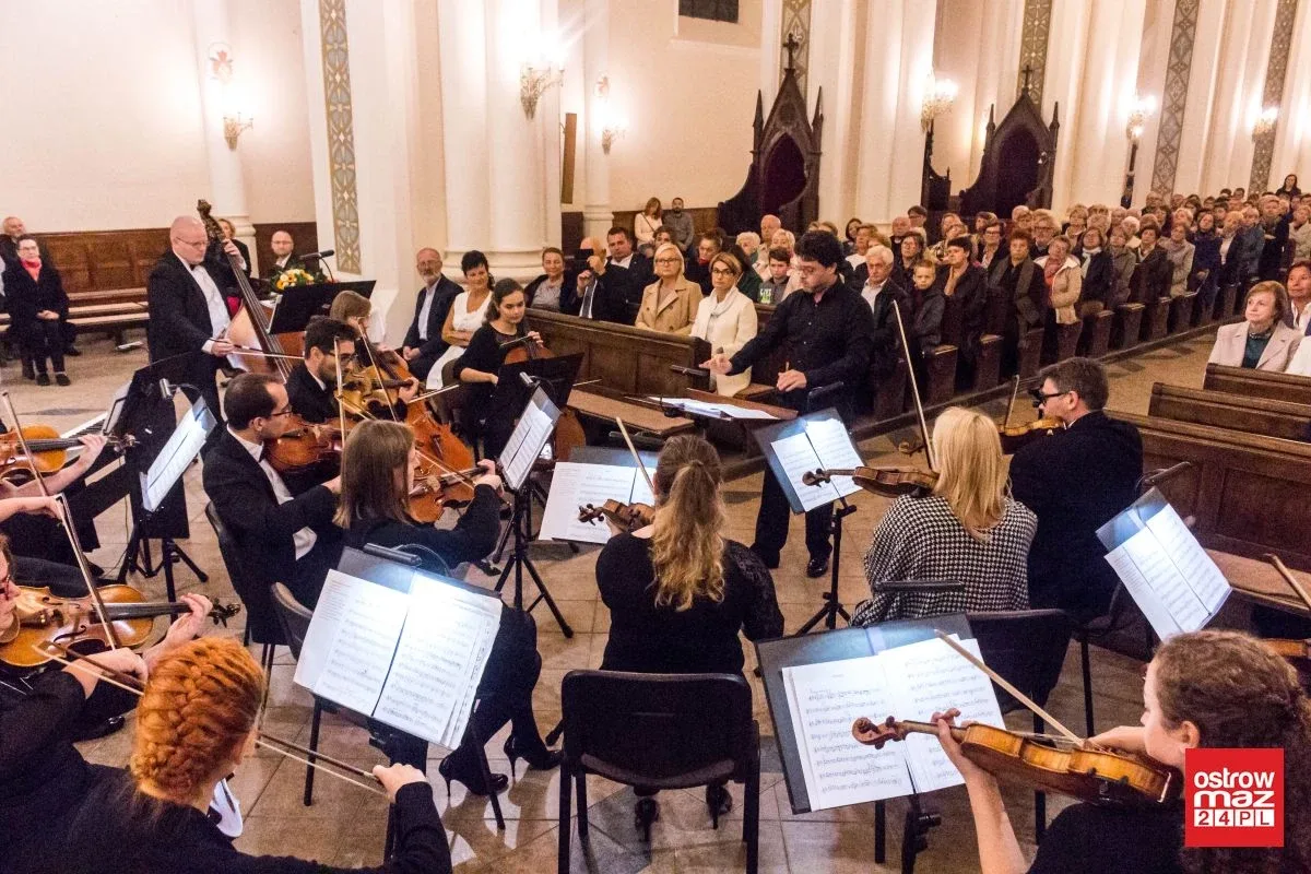 Koncert filharmonii w ostrowskim kościele (zdjęcia, wideo)