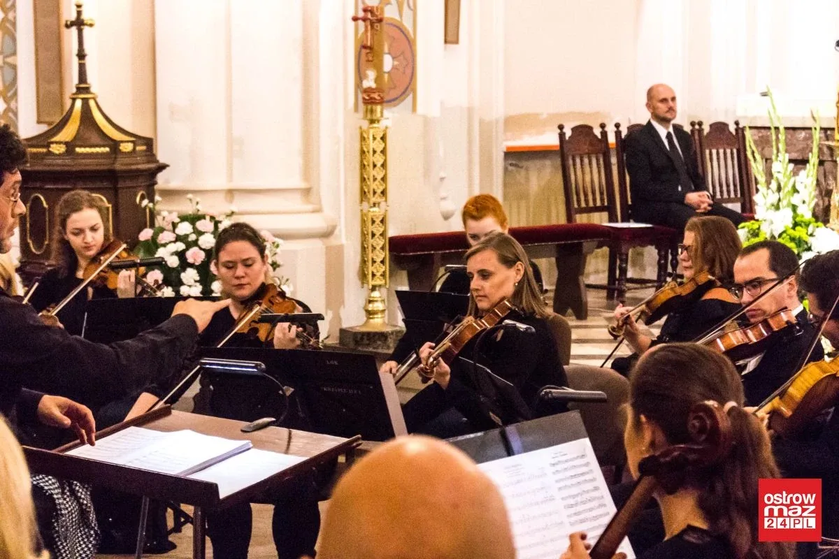Koncert filharmonii w ostrowskim kościele (zdjęcia, wideo)