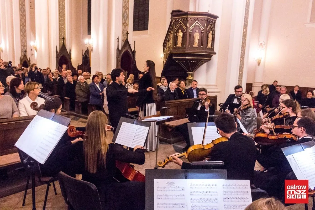 Koncert filharmonii w ostrowskim kościele (zdjęcia, wideo)