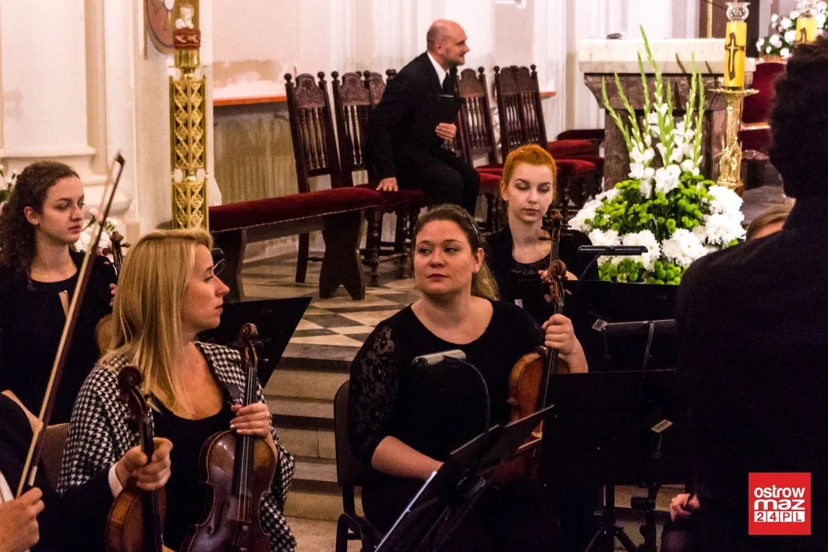 Koncert filharmonii w ostrowskim kościele (zdjęcia, wideo)