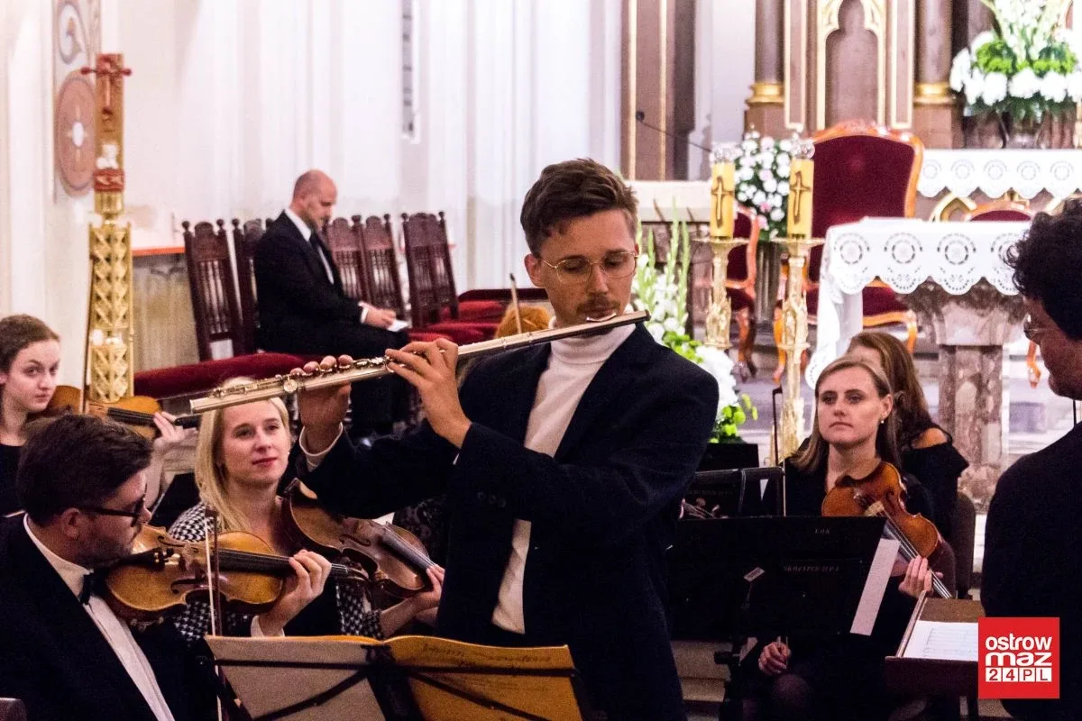 Koncert filharmonii w ostrowskim kościele (zdjęcia, wideo)