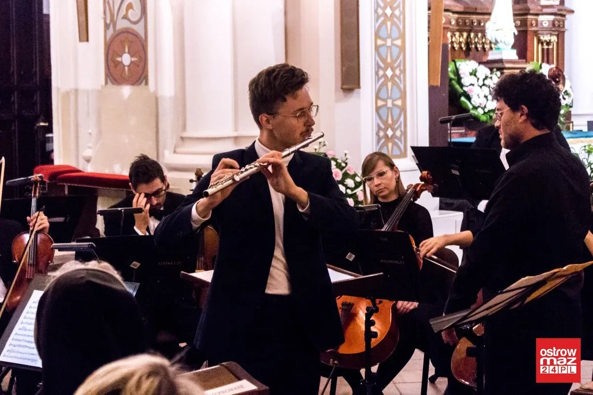 Koncert filharmonii w ostrowskim kościele (zdjęcia, wideo)