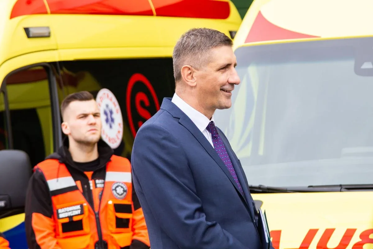 Cztery nowe ambulanse dla Meditransu (zdjęcia)