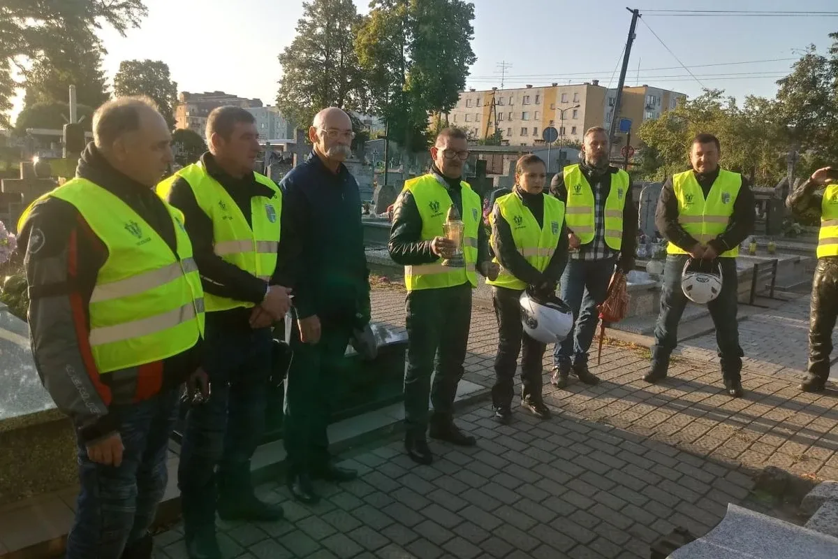 Motocykliści z grupy Stajnia pamiętali o bohaterach (zdjęcia)