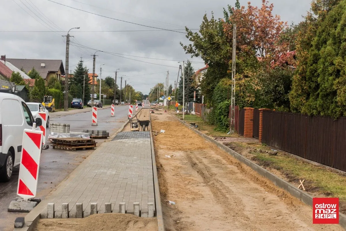 Powstają ścieżki pieszo-rowerowe (zdjęcia)