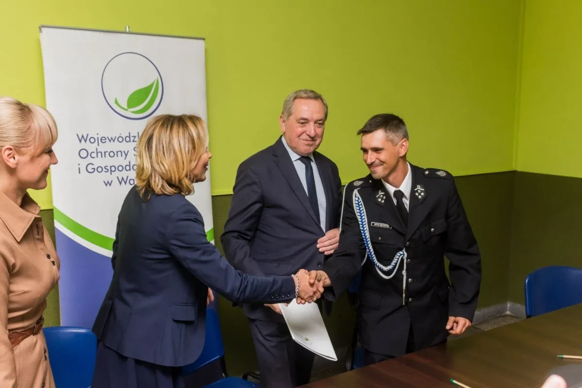 Pieniądze dla strażaków i jednostek ratowniczych z WFOŚiGW (zdjęcia, wideo)