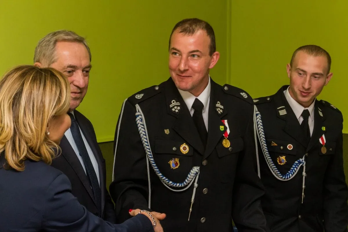Pieniądze dla strażaków i jednostek ratowniczych z WFOŚiGW (zdjęcia, wideo)