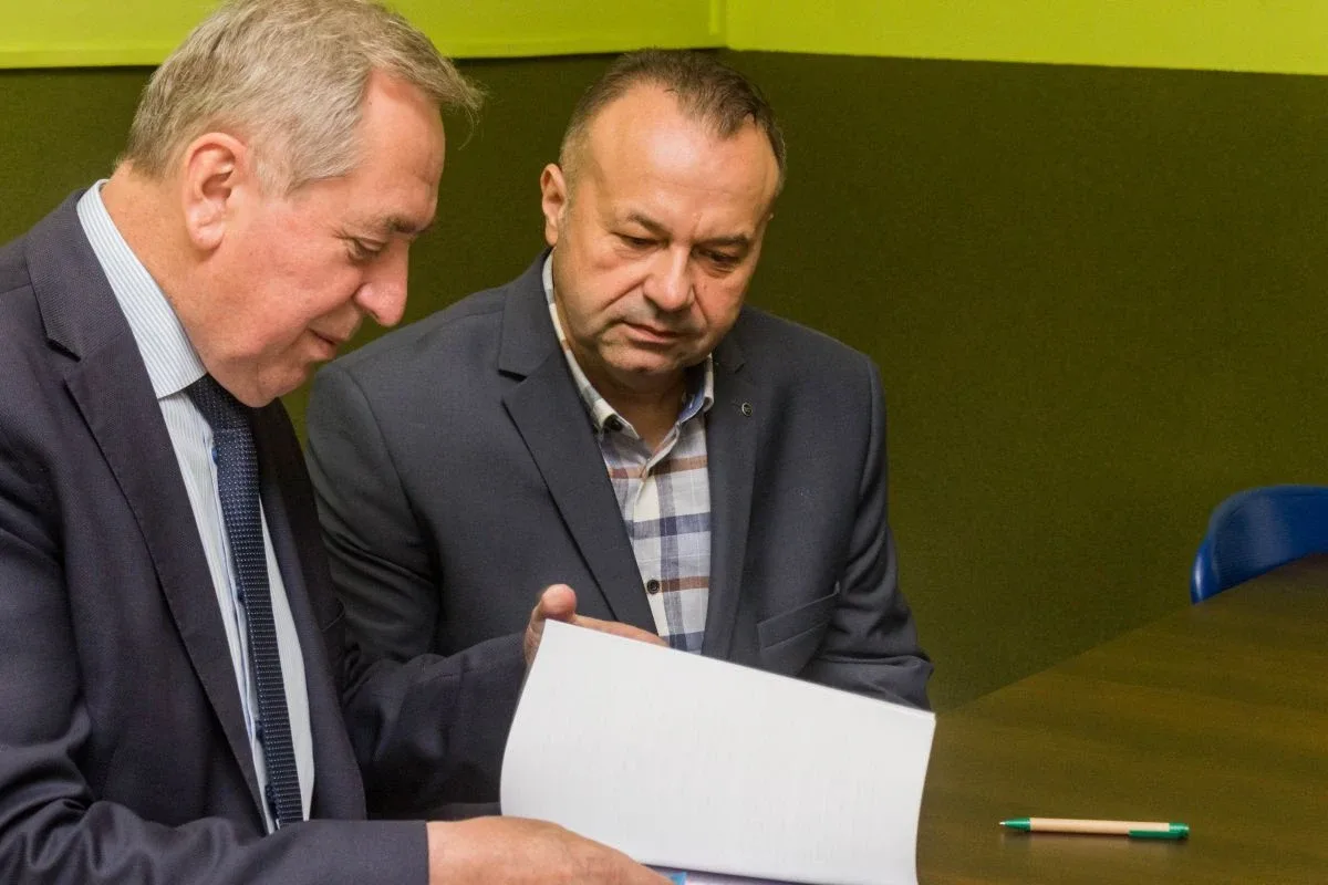 Pieniądze dla strażaków i jednostek ratowniczych z WFOŚiGW (zdjęcia, wideo)