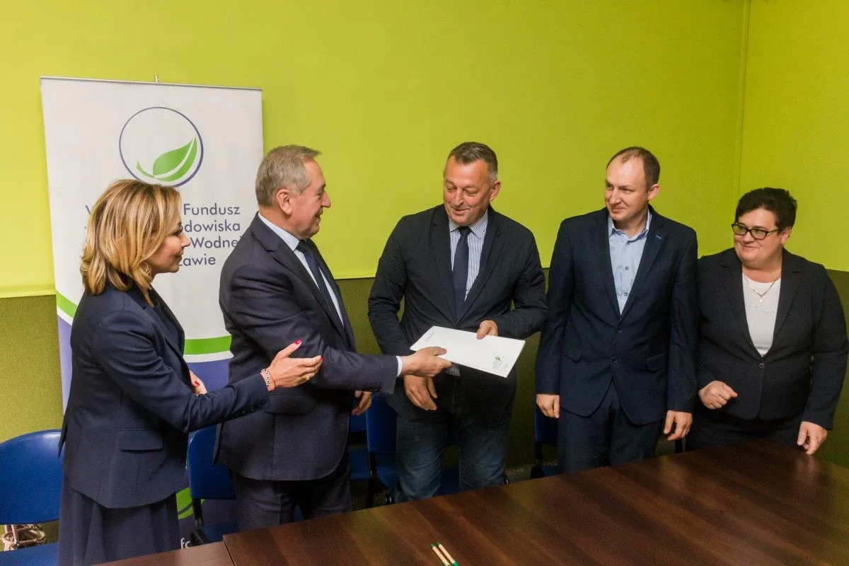 Pieniądze dla strażaków i jednostek ratowniczych z WFOŚiGW (zdjęcia, wideo)