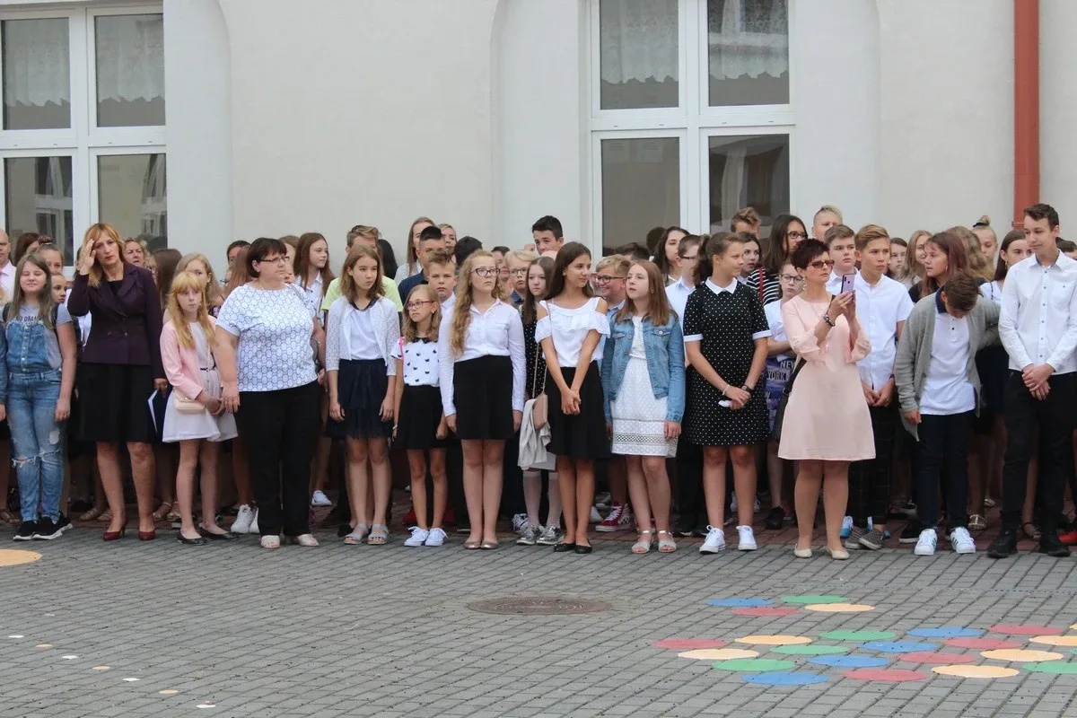 Początek roku szkolnego w "jedynce" (zdjęcia)