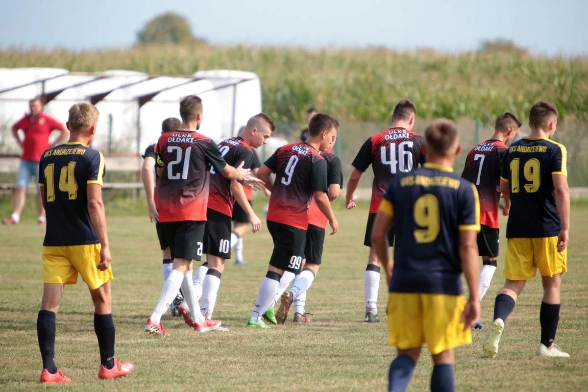 GKS Andrzejewo remisuje na inaugurację B klasy (zdjęcia)