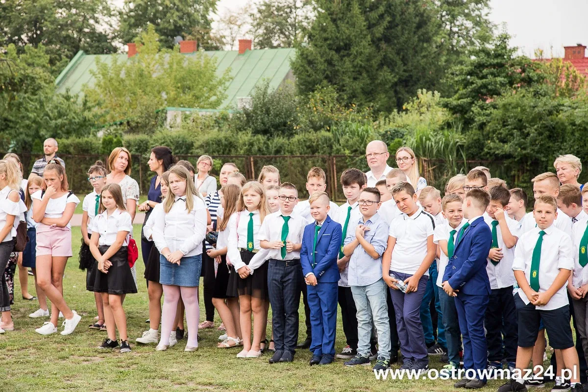 Uczniowie "trójki" wrócili do szkoły (zdjęcia)