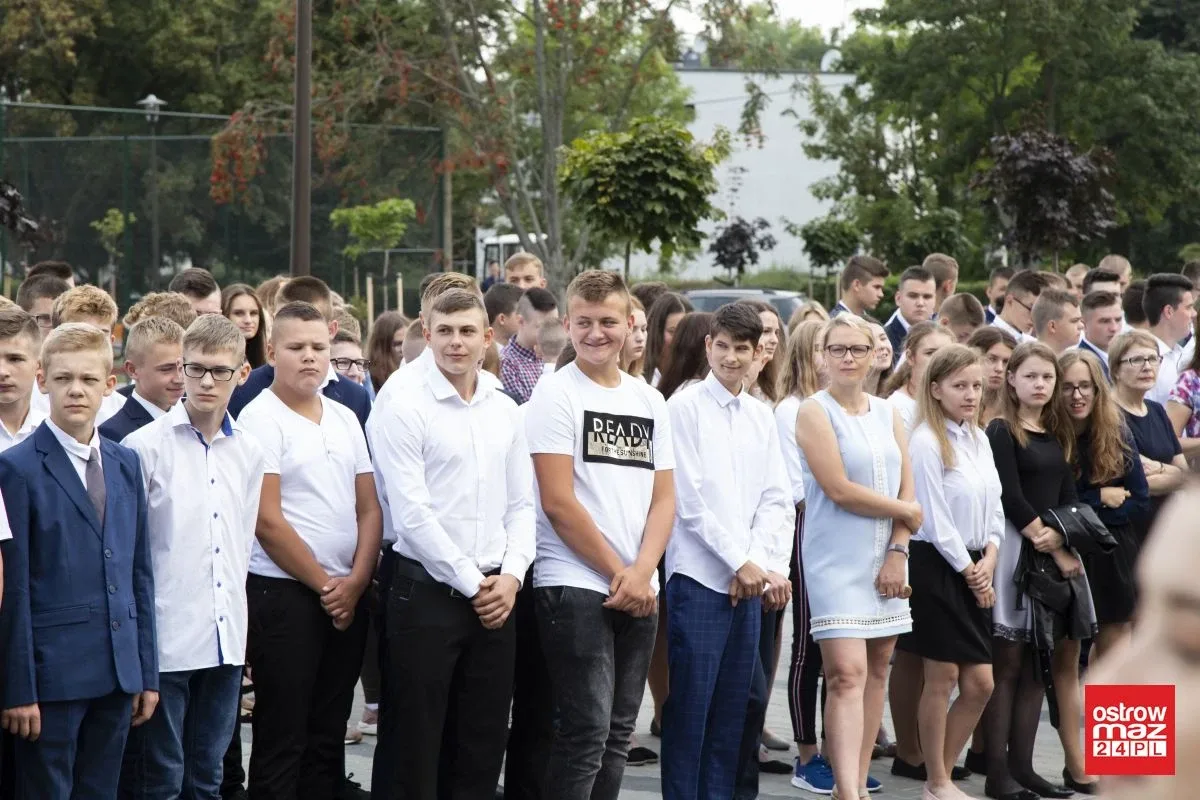 Rozpoczęcie roku szkolnego w lubiejewskim ZS CKR (zdjęcia, wideo)