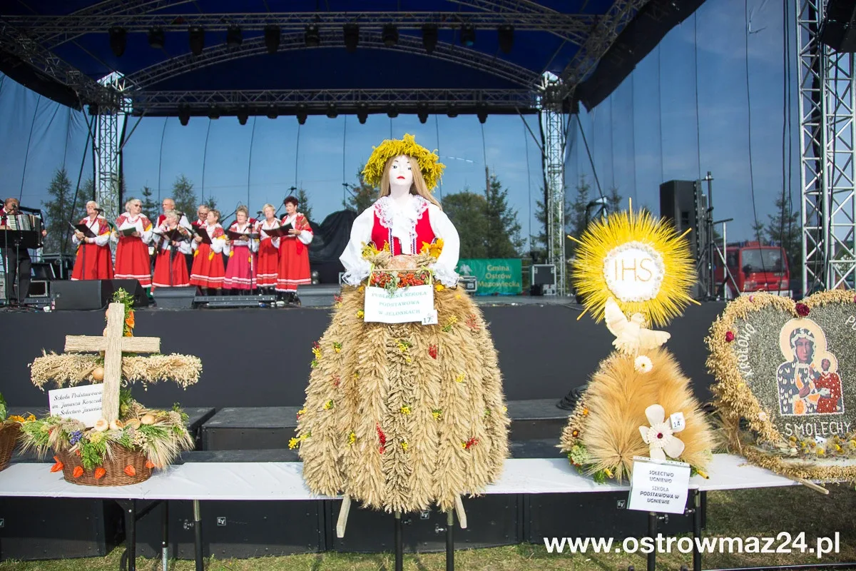 Święto plonów w gminie Ostrów Mazowiecka (zdjęcia, wideo)