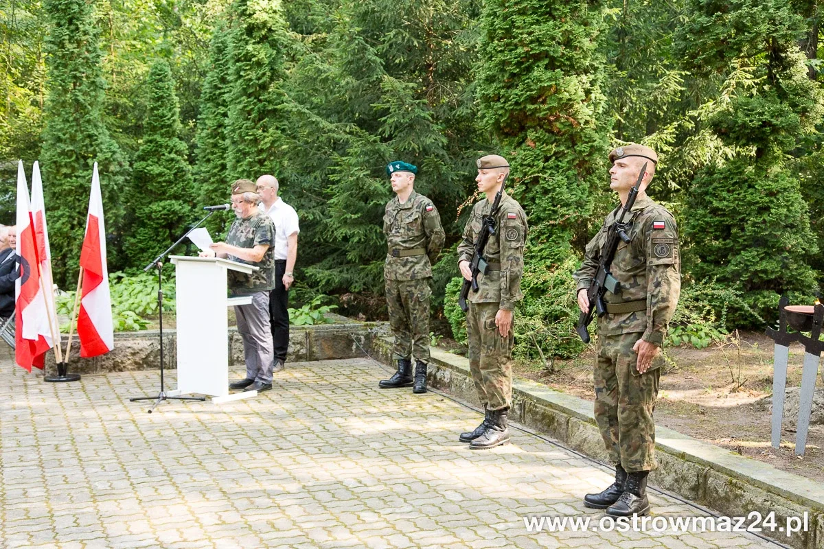 Pod Pecynką uczcili pamięć bohaterów (zdjęcia, wideo)