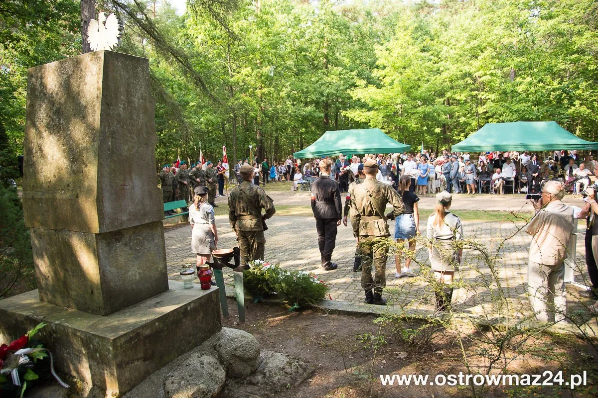 Pod Pecynką uczcili pamięć bohaterów (zdjęcia, wideo)
