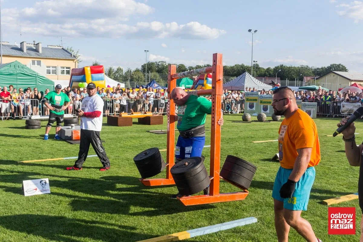 Dożynki na gminnym stadionie w Wąsewie z wieloma atrakcjami (zdjęcia, wideo)