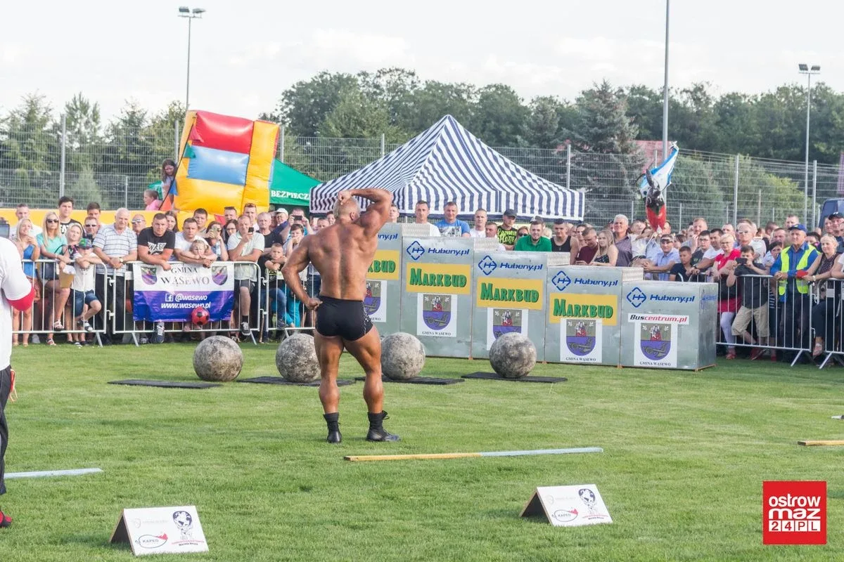 Dożynki na gminnym stadionie w Wąsewie z wieloma atrakcjami (zdjęcia, wideo)