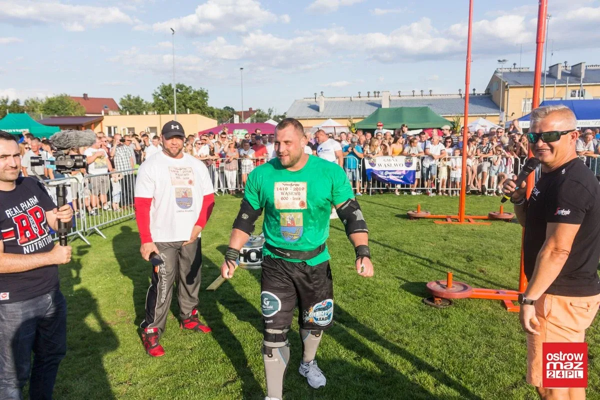 Dożynki na gminnym stadionie w Wąsewie z wieloma atrakcjami (zdjęcia, wideo)